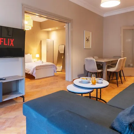 Apartman Stylish In The Heart Of Szaloniki