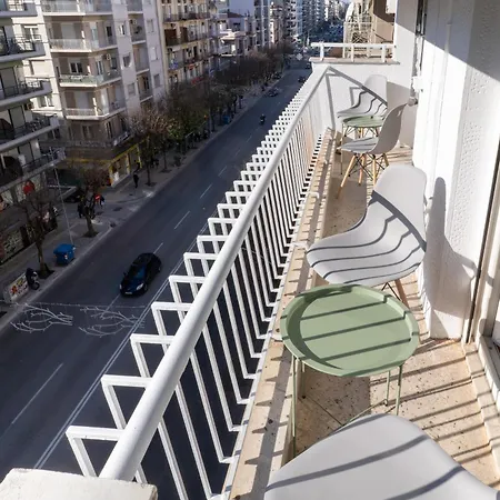 Apartman Stylish In The Heart Of Szaloniki