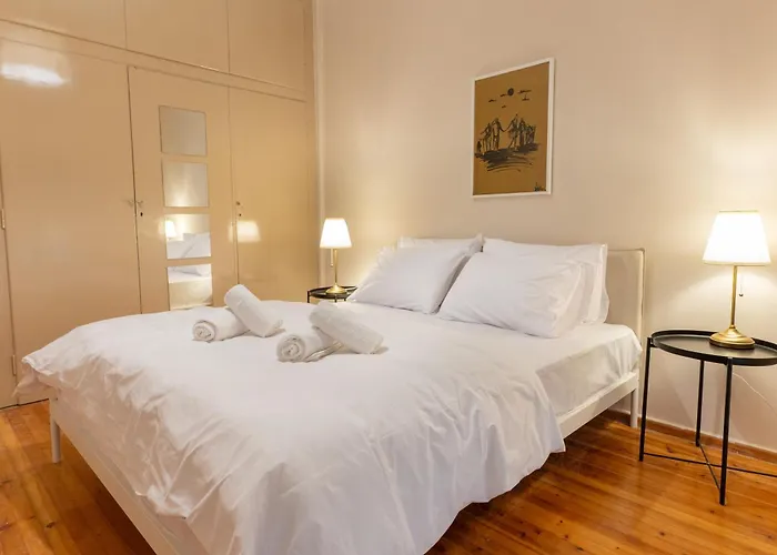 Stylish In The Heart Of Szaloniki